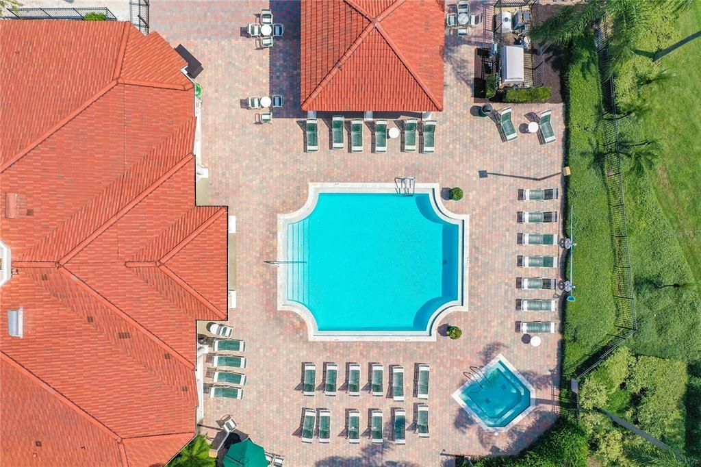 Activo con contrato: $309,000 (4 camas, 3 baños, 1645 Pies cuadrados)