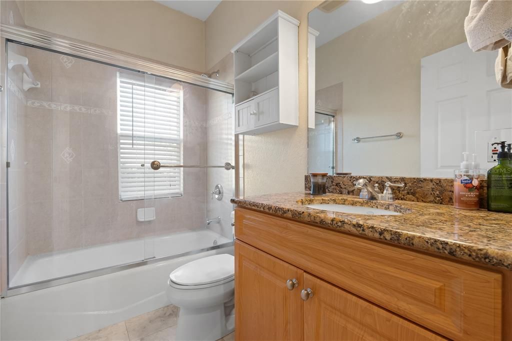 For Sale: $998,000 (3 beds, 3 baths, 2376 Square Feet)