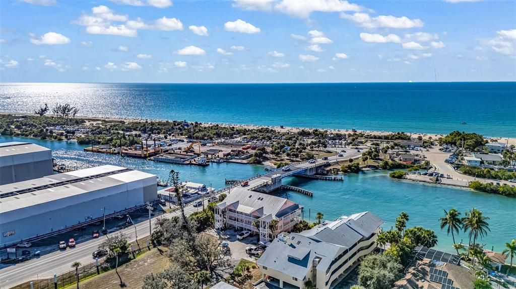 En Venta: $1,149,000 (4 camas, 0 baños, 2351 Pies cuadrados)