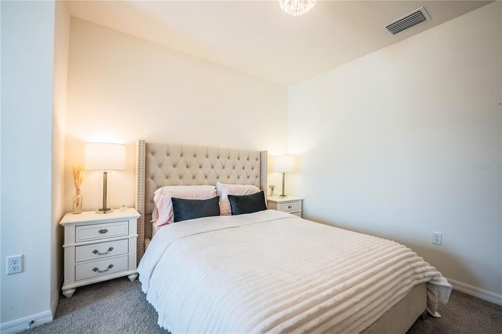 En Venta: $283,000 (3 camas, 2 baños, 1681 Pies cuadrados)