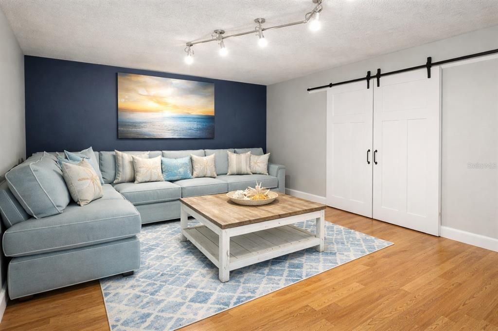 En Venta: $225,900 (2 camas, 1 baños, 850 Pies cuadrados)