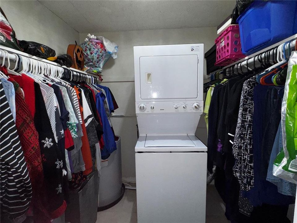 En Venta: $225,900 (2 camas, 1 baños, 850 Pies cuadrados)