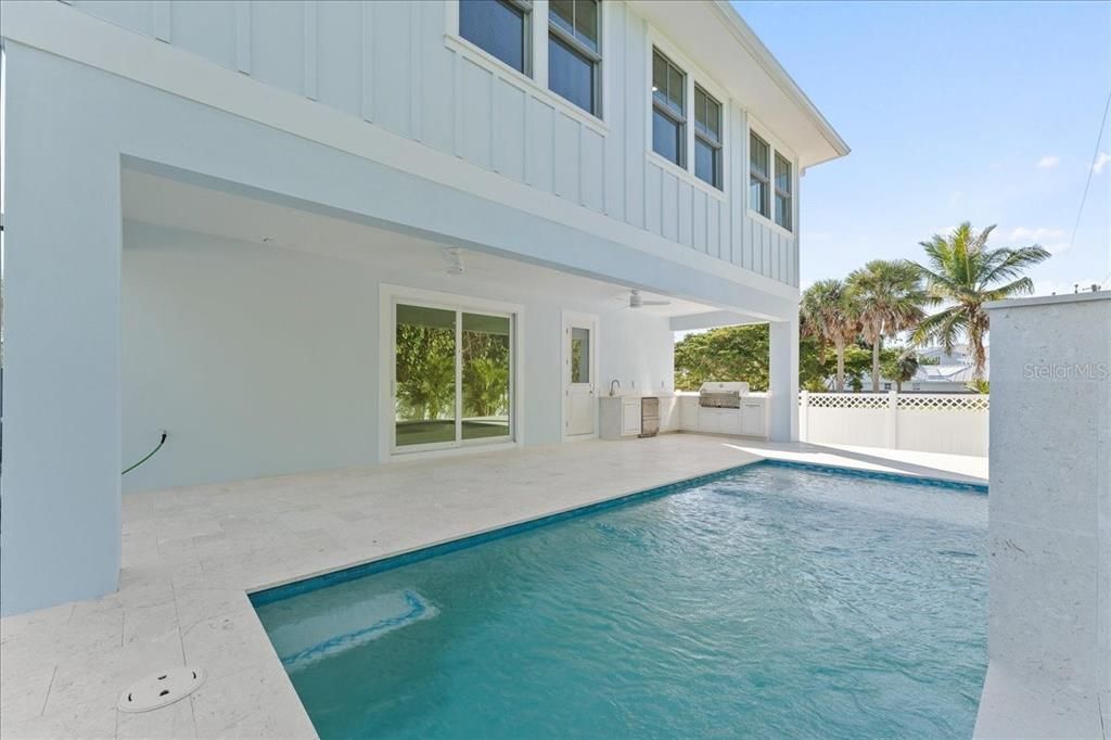 En Venta: $4,499,999 (5 camas, 4 baños, 3063 Pies cuadrados)