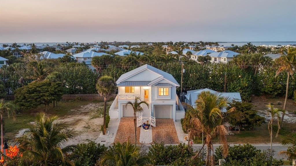 En Venta: $4,499,999 (5 camas, 4 baños, 3063 Pies cuadrados)