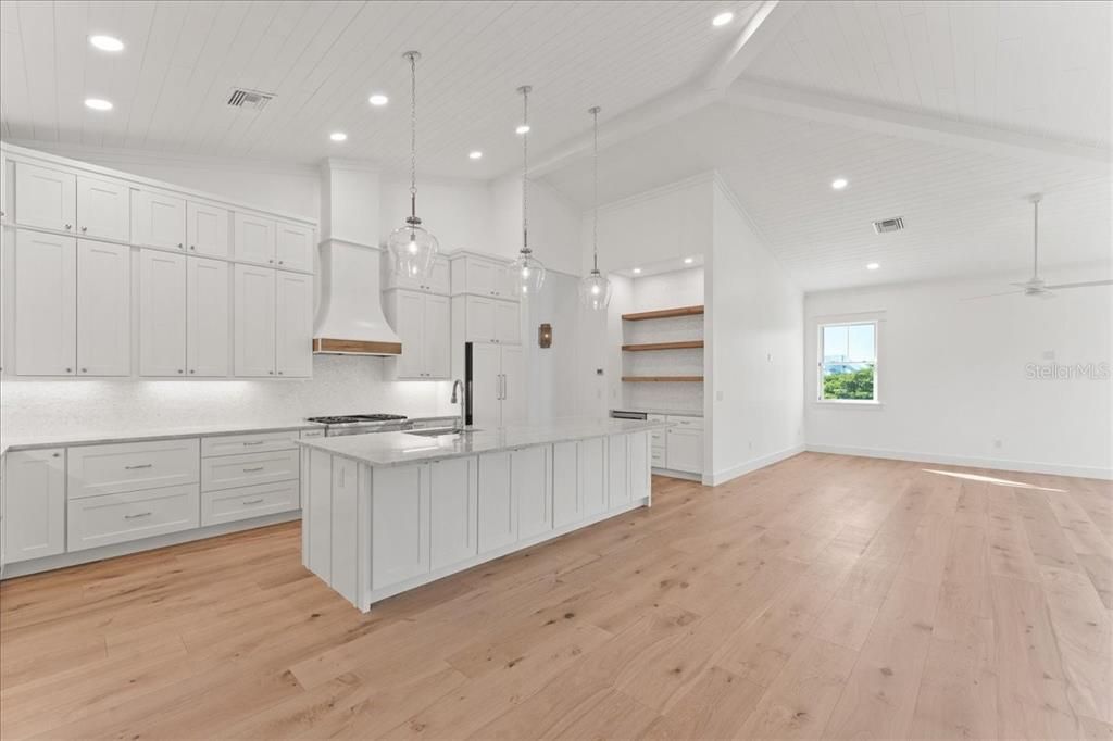En Venta: $4,499,999 (5 camas, 4 baños, 3063 Pies cuadrados)