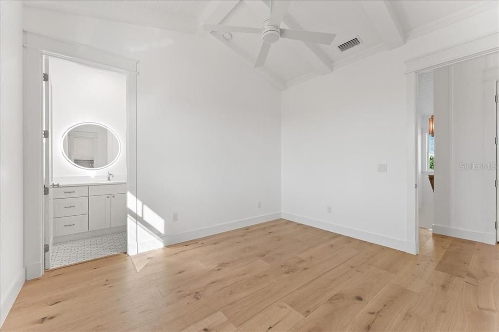 En Venta: $4,499,999 (5 camas, 4 baños, 3063 Pies cuadrados)