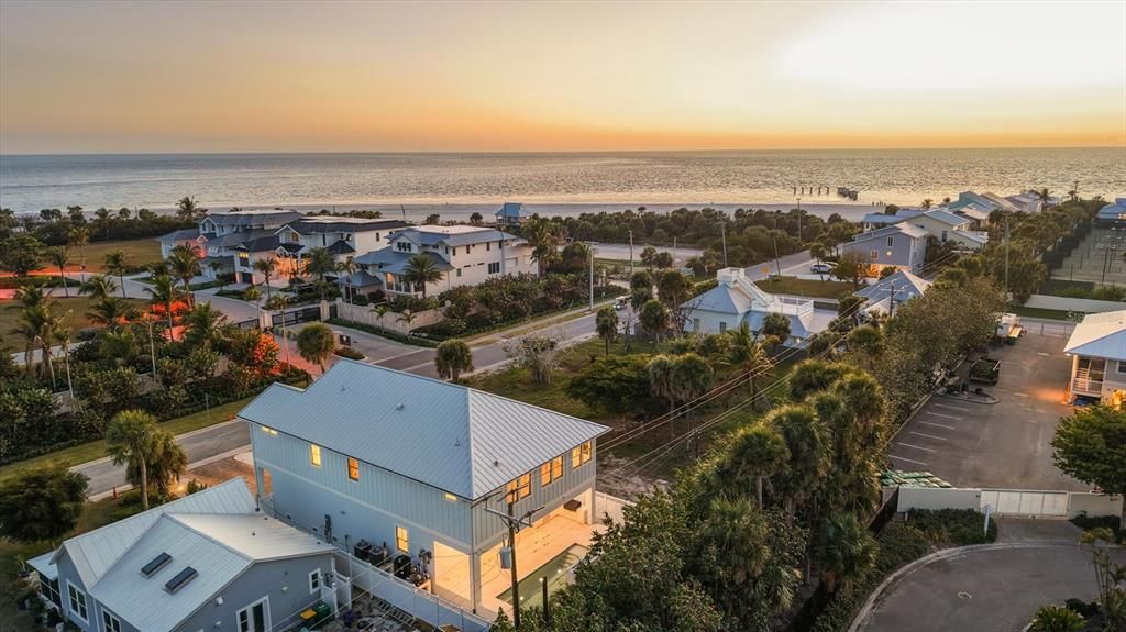En Venta: $4,499,999 (5 camas, 4 baños, 3063 Pies cuadrados)