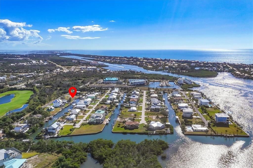 На продажу: $989,999 (0.46 acres)