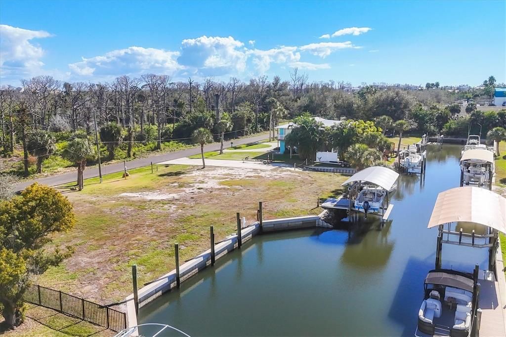 На продажу: $989,999 (0.46 acres)