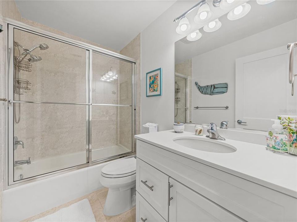 For Sale: $2,499,500 (2 beds, 2 baths, 1276 Square Feet)