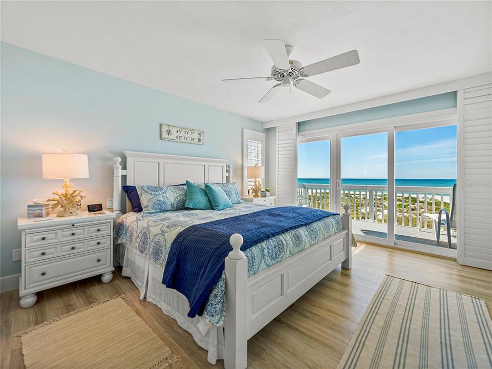 For Sale: $2,499,500 (2 beds, 2 baths, 1276 Square Feet)