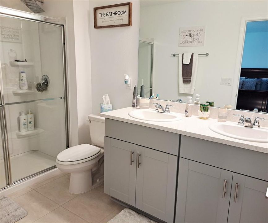 En Venta: $249,500 (3 camas, 2 baños, 1407 Pies cuadrados)
