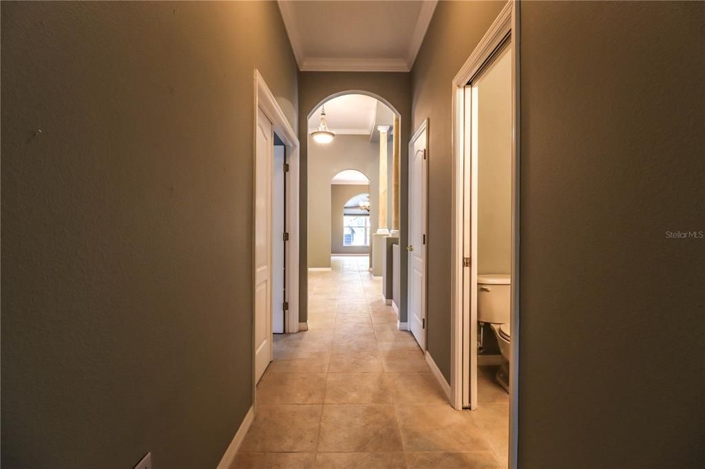 Activo con contrato: $849,900 (3 camas, 2 baños, 2450 Pies cuadrados)