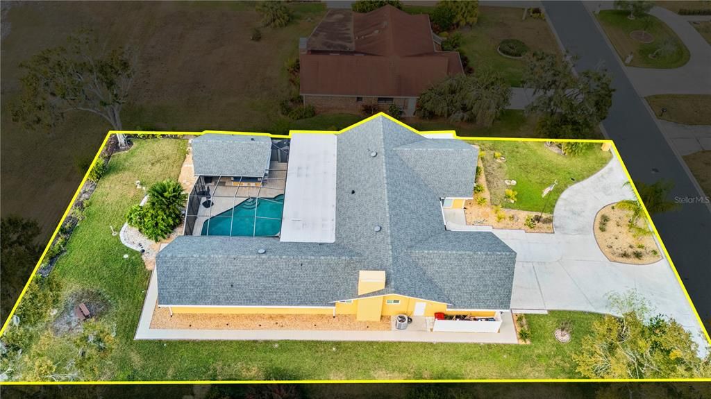Activo con contrato: $699,000 (4 camas, 5 baños, 3461 Pies cuadrados)