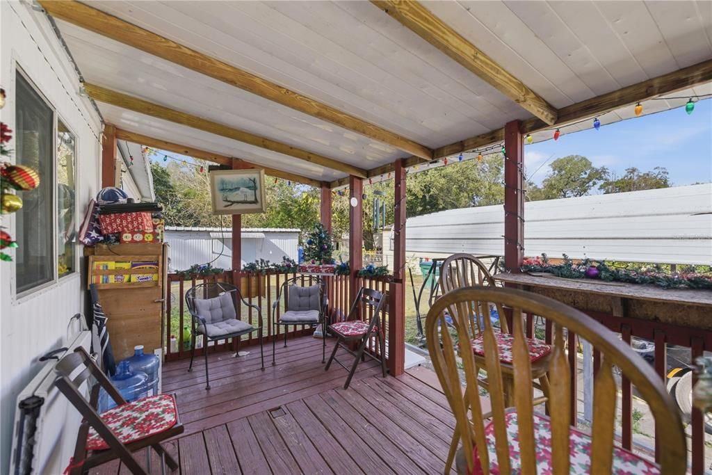 На продажу: $139,900 (2 спален, 2 ванн, 952 Квадратных фут)