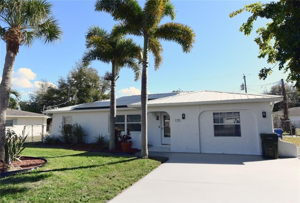 В аренду: $3,300 (3 спален, 2 ванн, 1645 Квадратных фут)