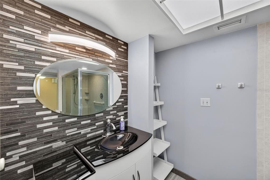 For Sale: $325,000 (3 beds, 3 baths, 1980 Square Feet)