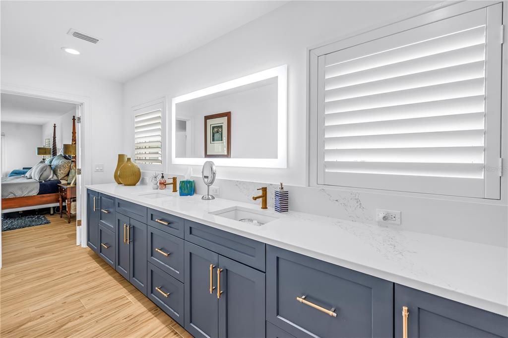 Active With Contract: $2,649,000 (4 beds, 2 baths, 2528 Square Feet)