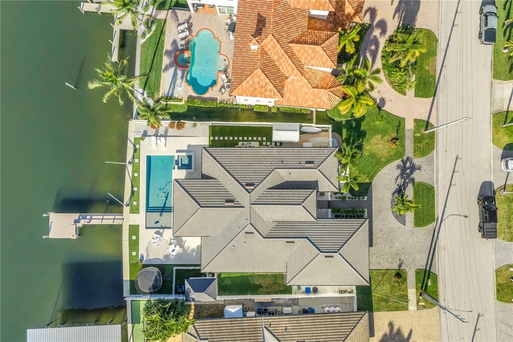 Active With Contract: $2,649,000 (4 beds, 2 baths, 2528 Square Feet)
