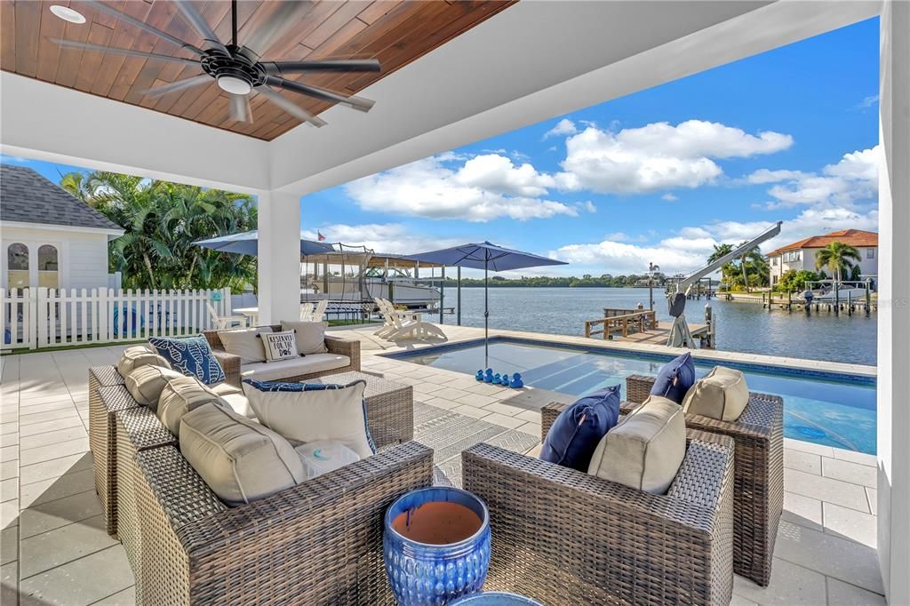 Active With Contract: $2,649,000 (4 beds, 2 baths, 2528 Square Feet)
