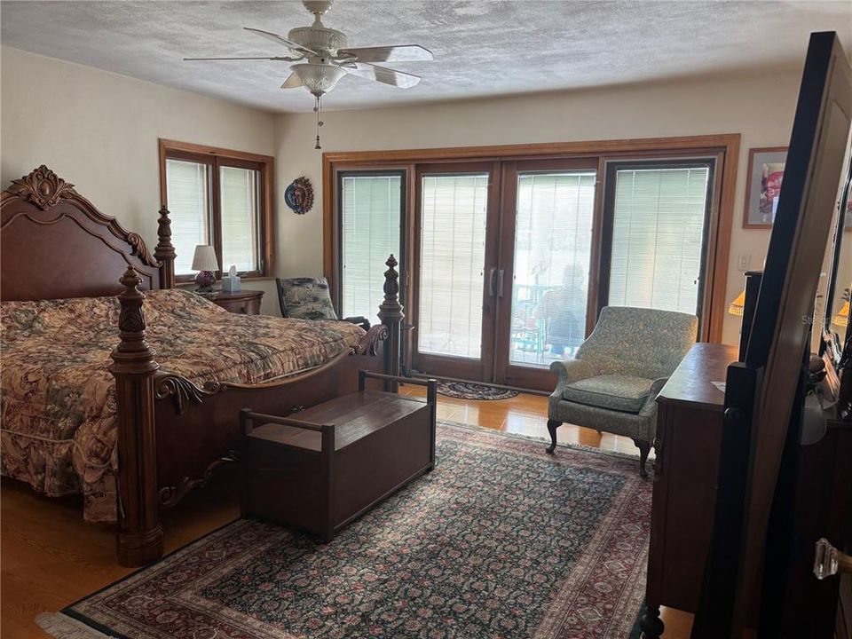 En Venta: $1,870,000 (3 camas, 2 baños, 2106 Pies cuadrados)