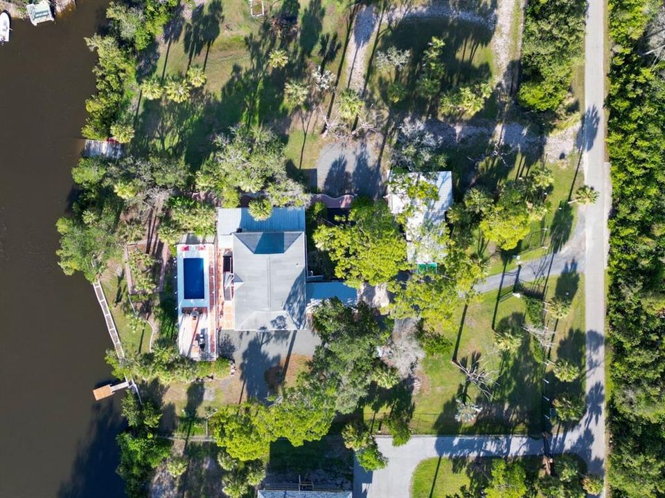 En Venta: $844,900 (2.31 acres)