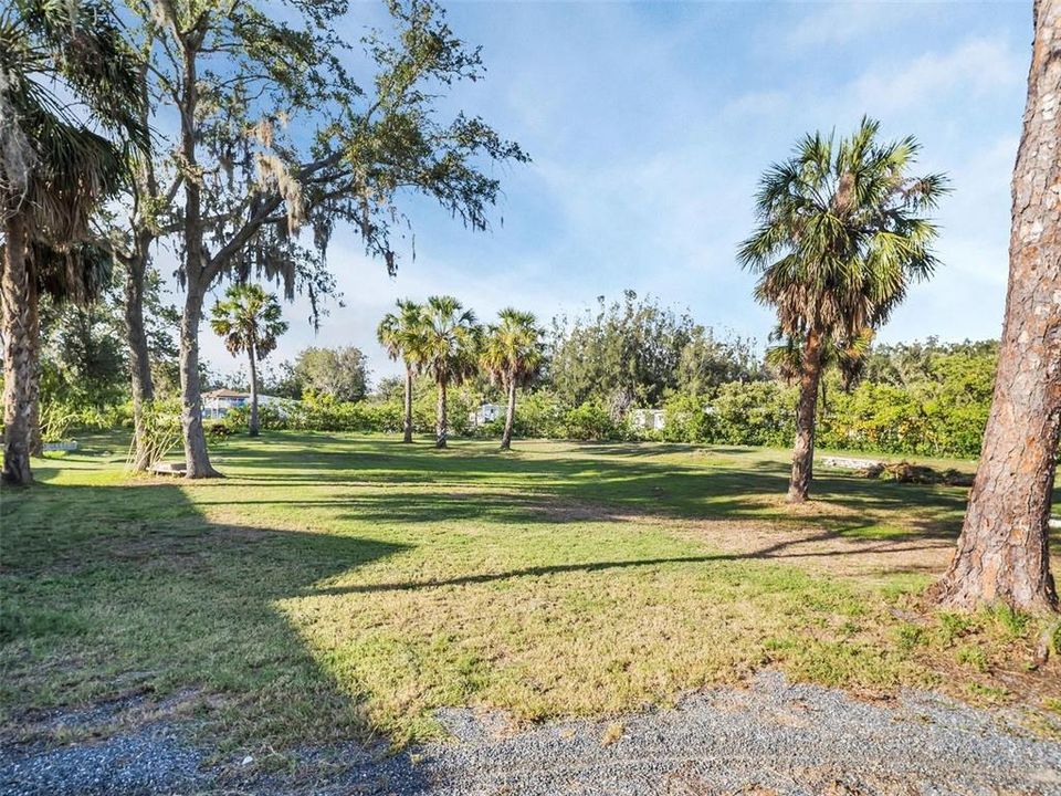 En Venta: $844,900 (2.31 acres)