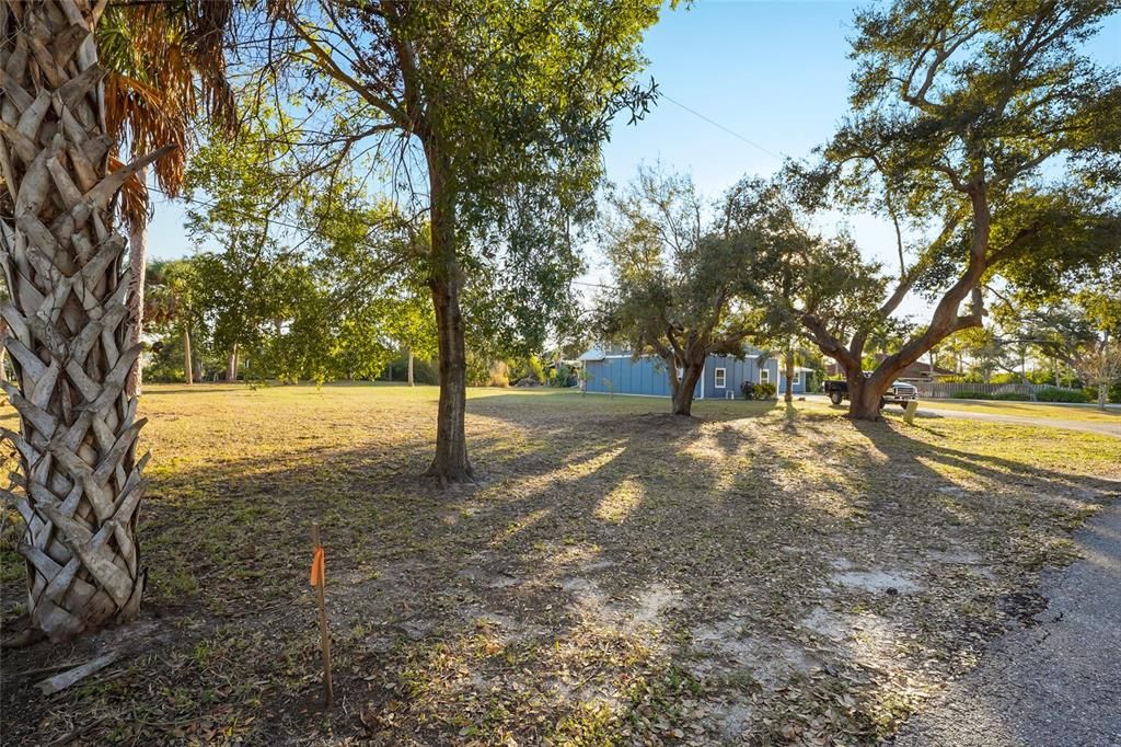 En Venta: $389,000 (0.38 acres)