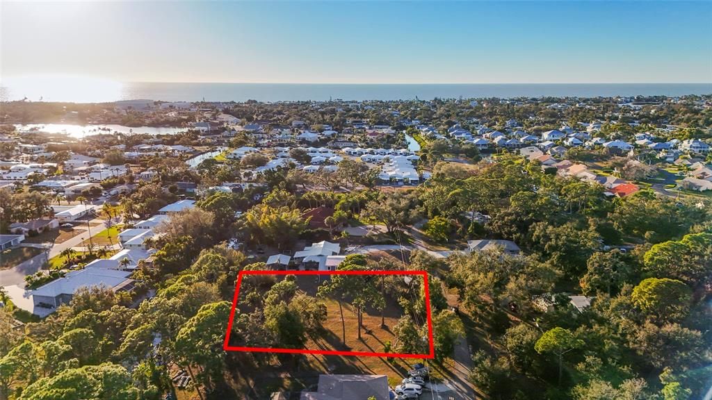 En Venta: $389,000 (0.38 acres)