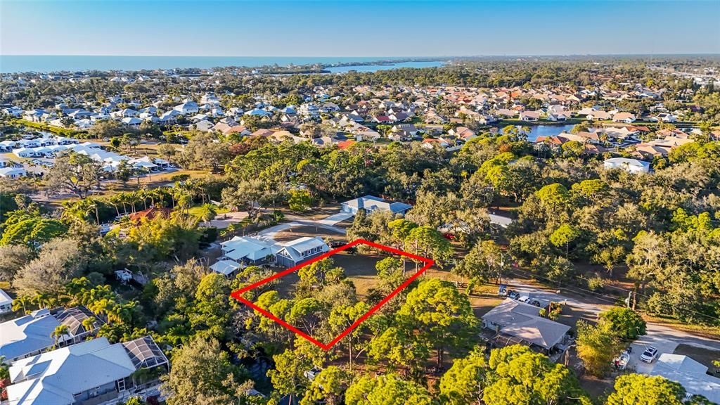 En Venta: $389,000 (0.38 acres)