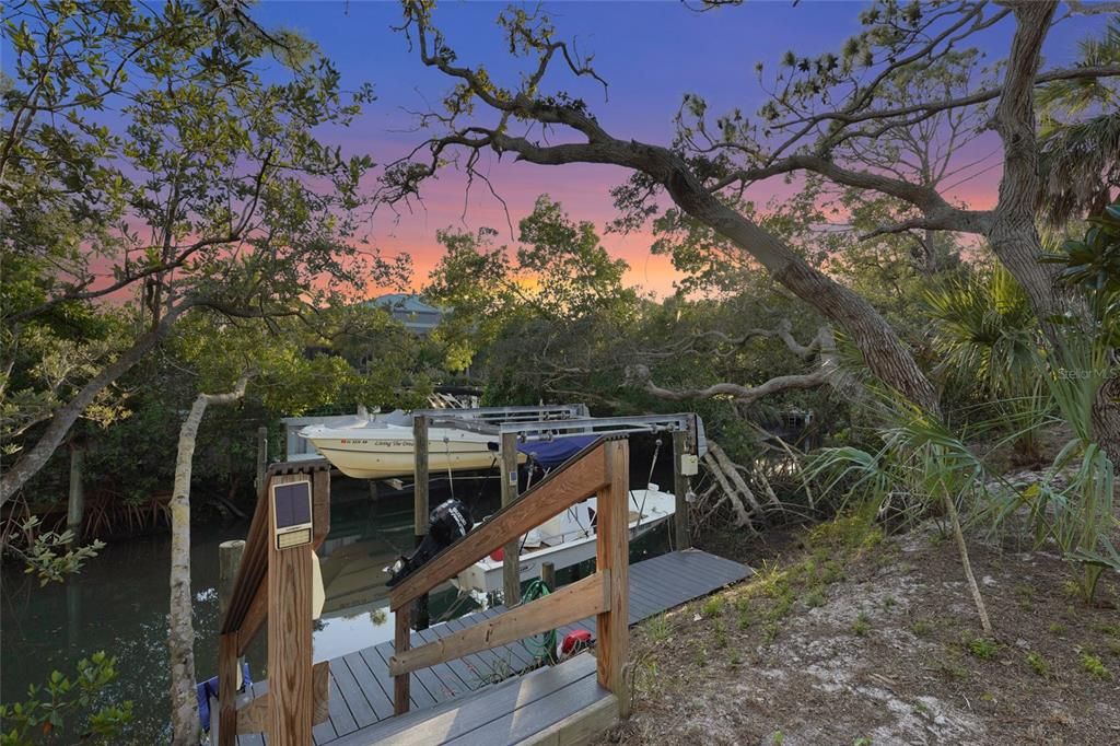 En Venta: $389,000 (0.38 acres)