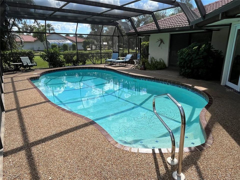For Rent: $4,500 (3 beds, 2 baths, 2367 Square Feet)