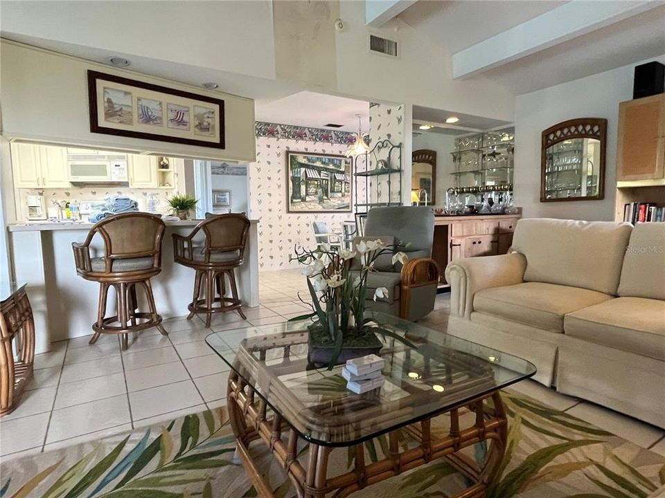 For Rent: $4,500 (3 beds, 2 baths, 2367 Square Feet)