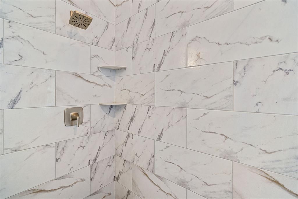На продажу: $814,999 (2 спален, 2 ванн, 1650 Квадратных фут)