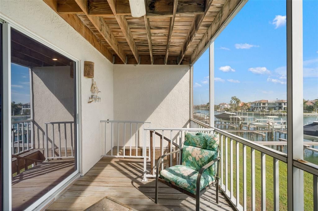 На продажу: $814,999 (2 спален, 2 ванн, 1650 Квадратных фут)