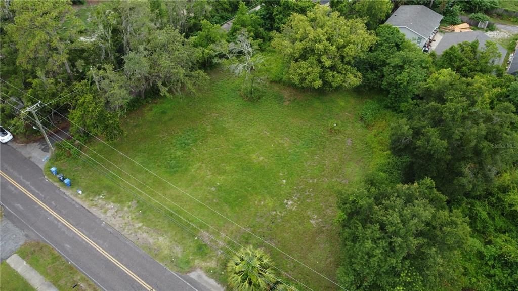 待售: $320,000 (0.62 acres)