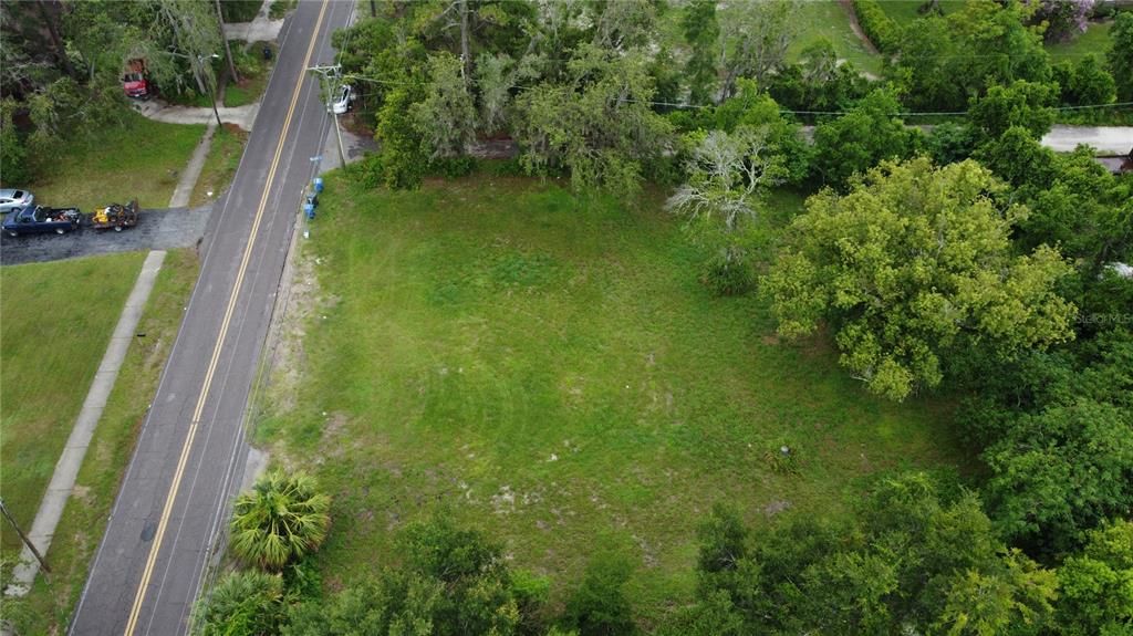 待售: $320,000 (0.62 acres)