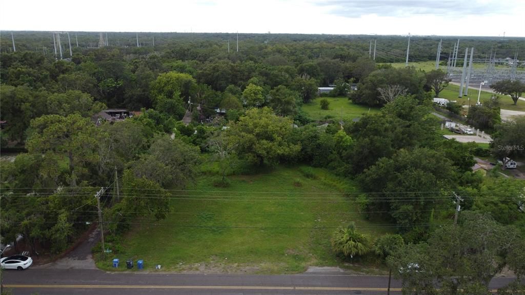 待售: $320,000 (0.62 acres)