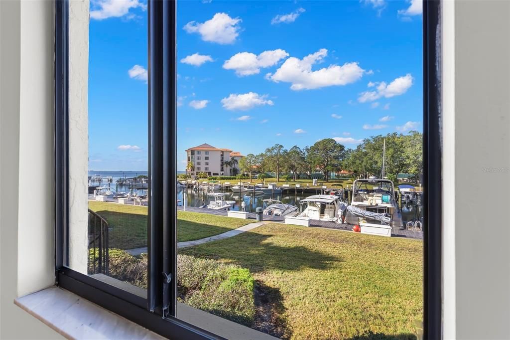 En Venta: $309,900 (2 camas, 2 baños, 1065 Pies cuadrados)