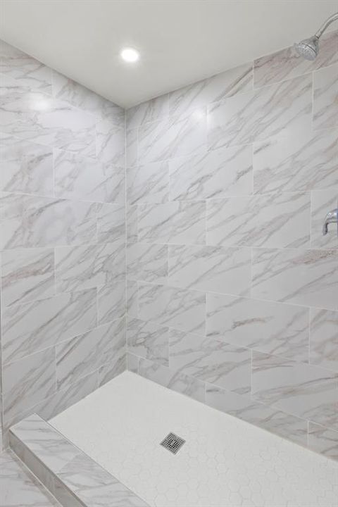 En Venta: $309,900 (2 camas, 2 baños, 1065 Pies cuadrados)