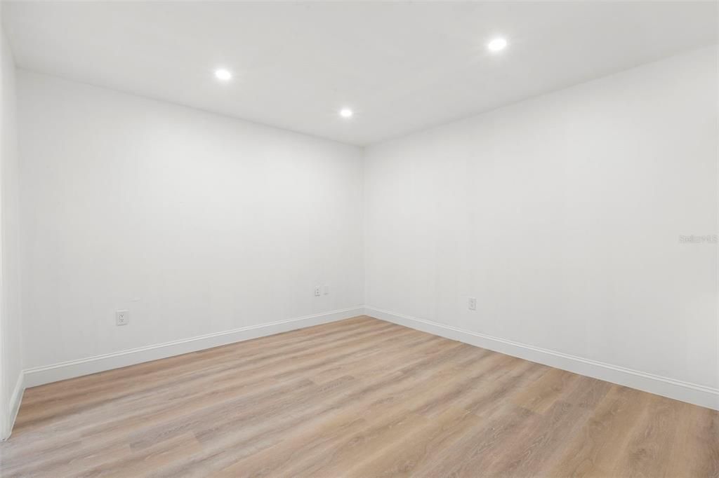 En Venta: $309,900 (2 camas, 2 baños, 1065 Pies cuadrados)