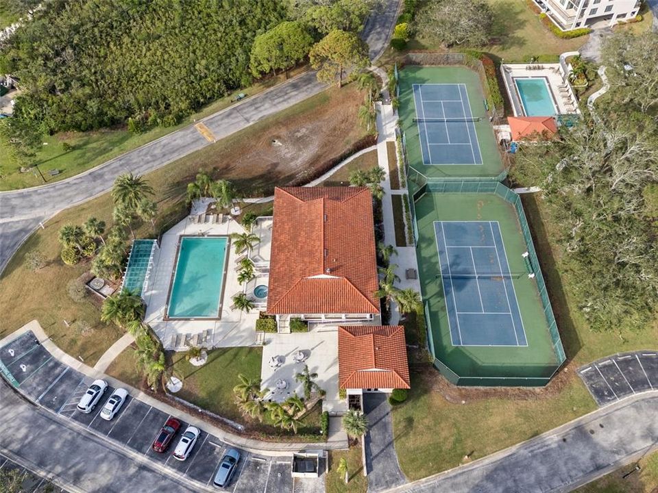En Venta: $309,900 (2 camas, 2 baños, 1065 Pies cuadrados)