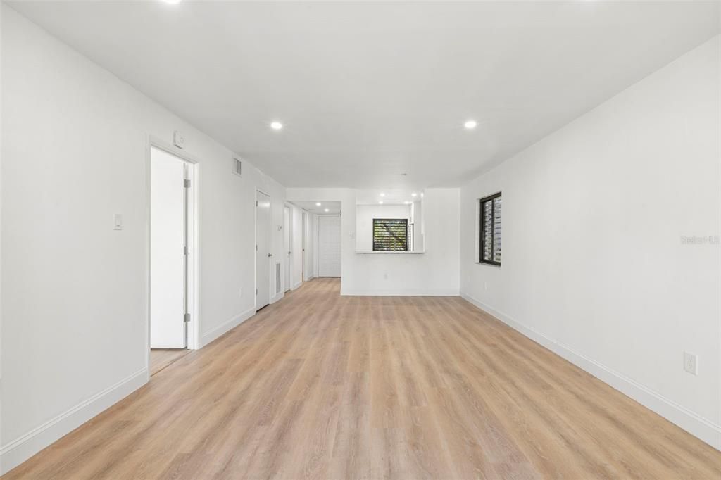 En Venta: $309,900 (2 camas, 2 baños, 1065 Pies cuadrados)