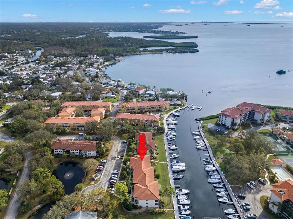 En Venta: $309,900 (2 camas, 2 baños, 1065 Pies cuadrados)