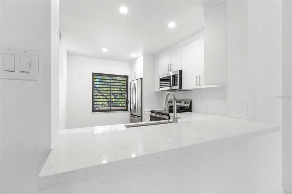En Venta: $309,900 (2 camas, 2 baños, 1065 Pies cuadrados)