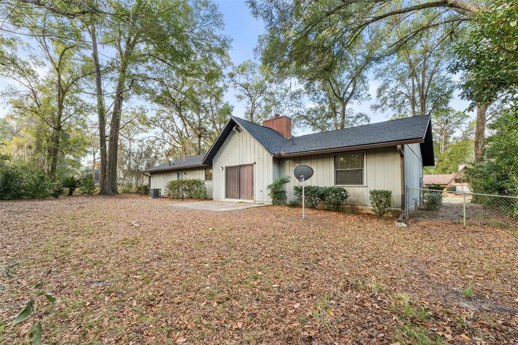 Под контрактом: $310,000 (3 спален, 2 ванн, 1507 Квадратных фут)