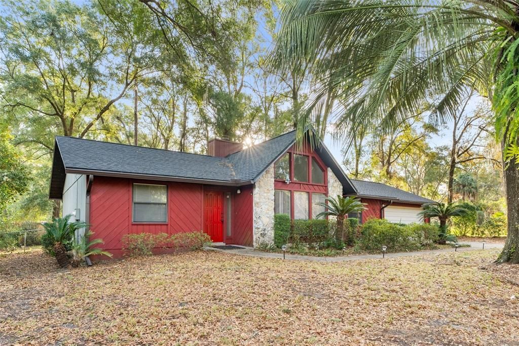 Под контрактом: $310,000 (3 спален, 2 ванн, 1507 Квадратных фут)