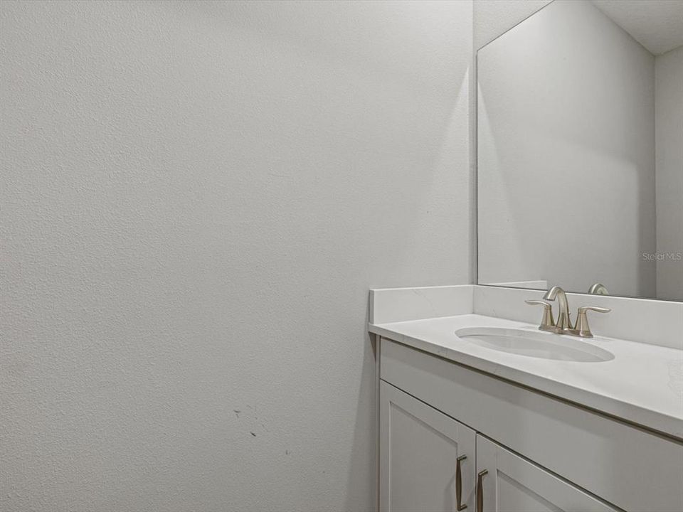 В аренду: $3,800 (4 спален, 2 ванн, 2045 Квадратных фут)