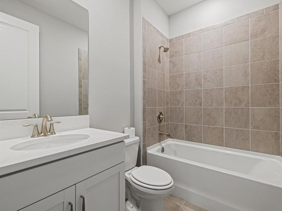 В аренду: $3,800 (4 спален, 2 ванн, 2045 Квадратных фут)