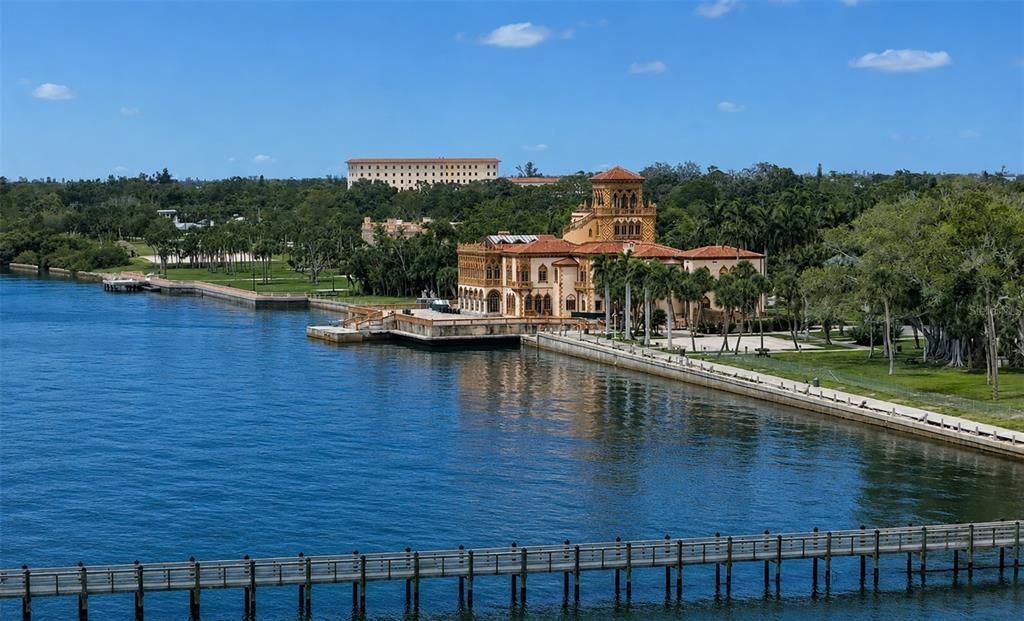 For Sale: $4,950,000 (5 beds, 4 baths, 3913 Square Feet)
